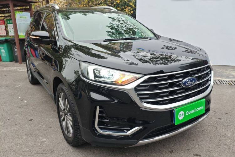 Used Ford Edge 2022 PLUS EcoBoost 245 Four-Wheel Drive Platinum Edition 7-Seater
