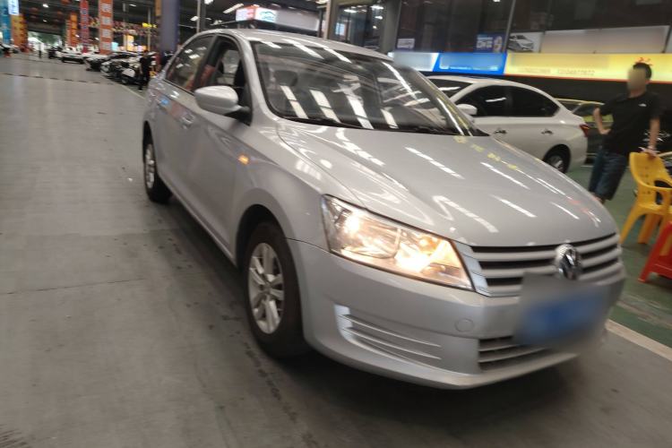 Used Volkswagen Santana 2015 1.6L Manual Fashion Edition
