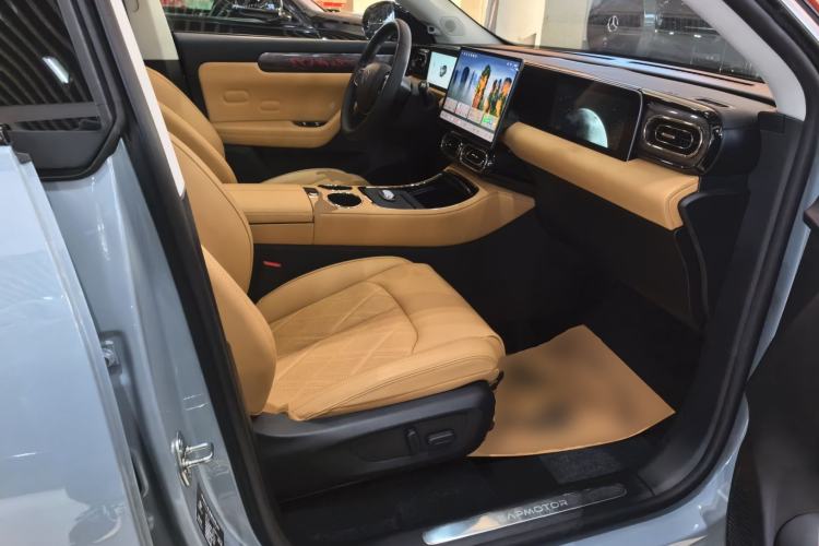 Used Leapmotor C11 2024 Range-Extended 300 Luxury Edition
