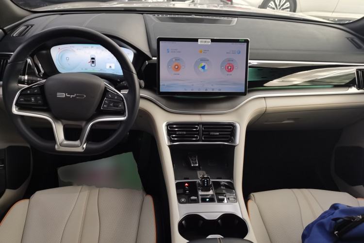 Used BYD Song PLUS New Energy 2023 Champion Edition EV 520KM Flagship Model
