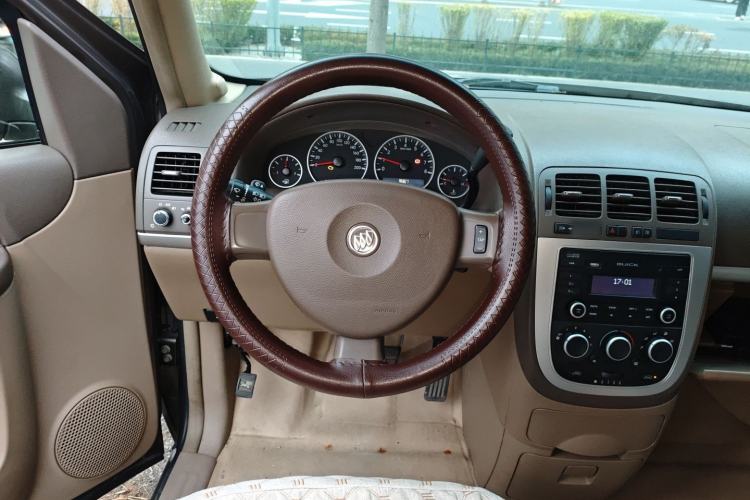 Used Buick GL8 2014 2.4L Classic Edition
