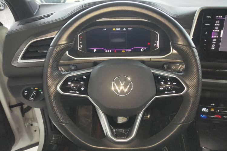 Used Volkswagen T-ROC 2023 300TSI DSG Two-Wheel-Drive Chen Guang Edition
