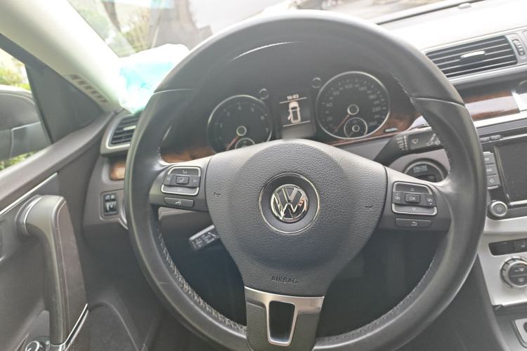 Used Volkswagen Magotan (Import) 2012 Travel Edition 2.0 TSI Comfort Version