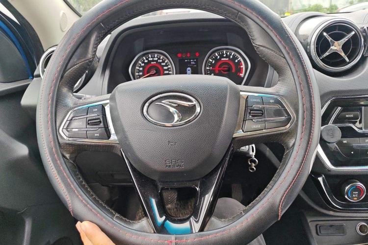 Used Soueast DX3 2016 1.5L Manual Luxury Model
