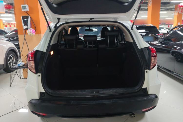 Used Honda Vezel 2017 1.8L CVT Front-Wheel Drive Pioneer Edition
