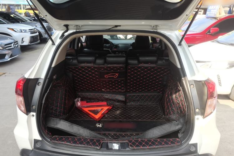 Used Honda Vezel 2017 1.8L CVT Front-Wheel Drive Pioneer Edition