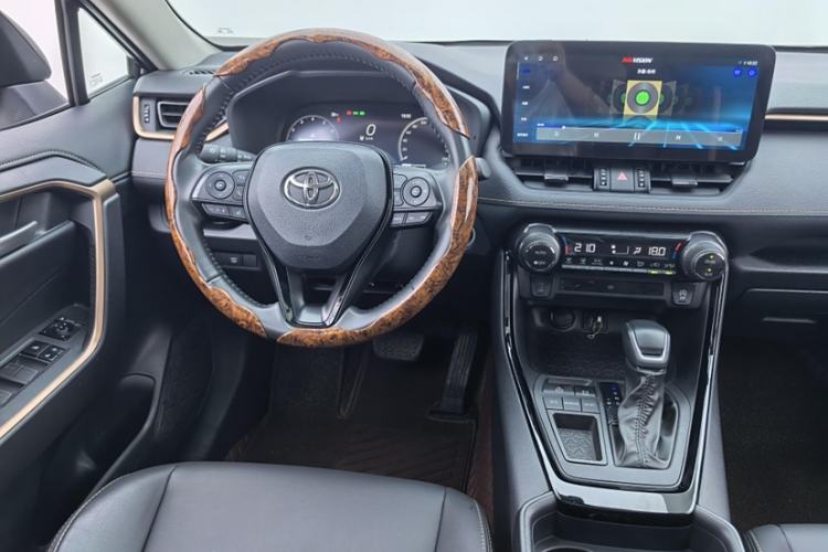 Used Toyota Wildlander 2024 2.0L CVT Two-Wheel Drive Urban Edition
