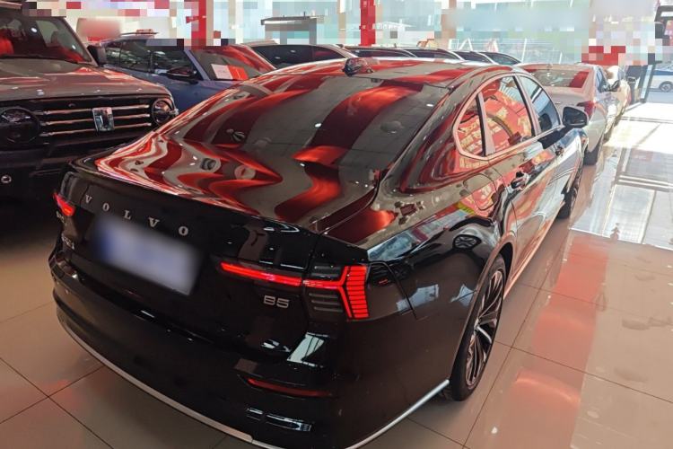 Used Volvo S90 2026 B5 Zhiyuan Luxury Edition
