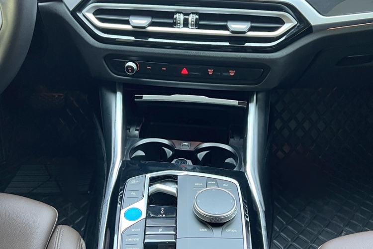 Used BMW i3 2022 eDrive 35 L
