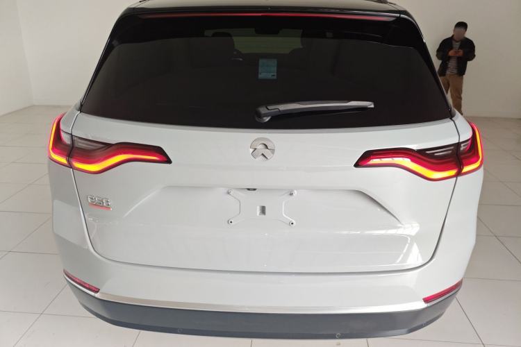 Used Nio ES8 2020 415 km Range 6-Seater Version
