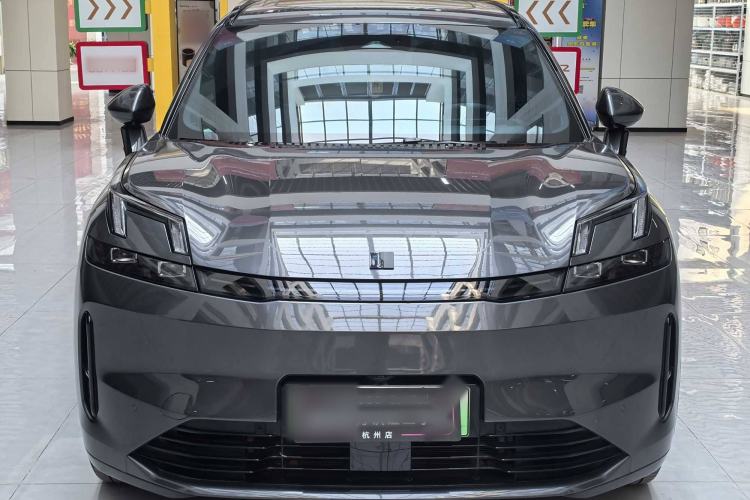 Used Lynk & Co 08 EM-P 2023 120km Long-Range Halo
