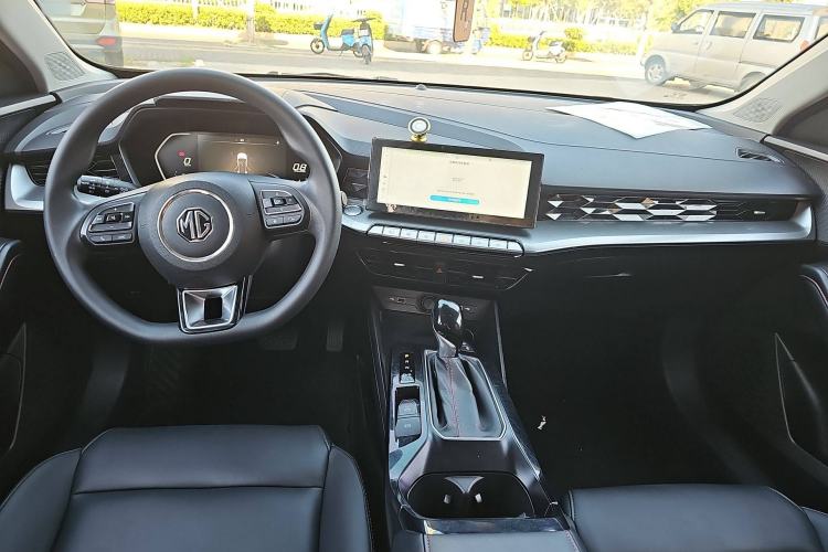 Used MG 5 2021 180 DVVT CVT Youth Luxury Edition
