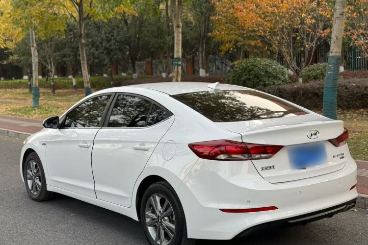 Used Hyundai Elantra 2016 1.4T Dual-Clutch Xuan Dong · Dynamic Version
