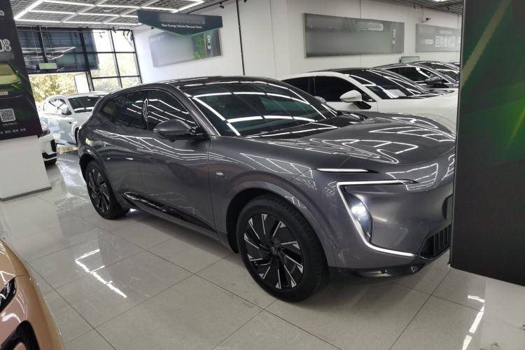 Used  07 2024 Pro+ All-Electric Version
