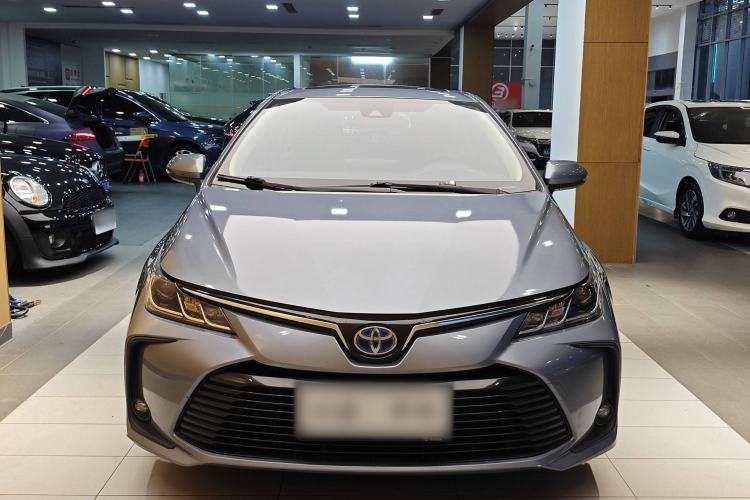 Used Toyota Corolla 2021 Dual-Motor 1.8L E-CVT Elite Edition
