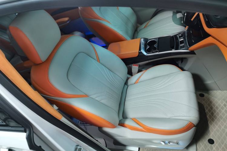 Used Buick GL8 2023 ES Lu Zun Comfort Model
