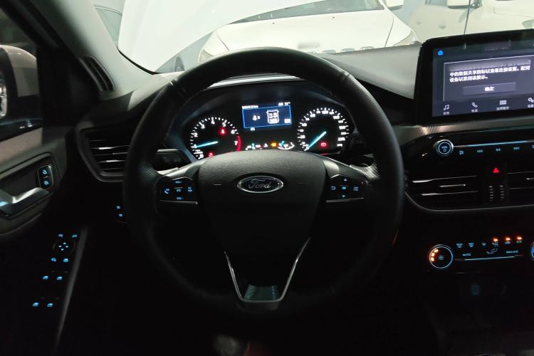 Used Ford Focus 2020 Hatchback EcoBoost 180 Automatic Trend Edition
