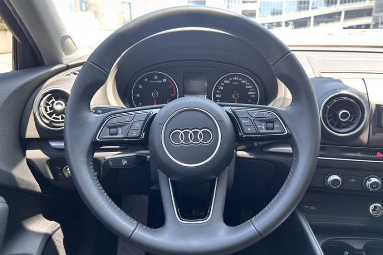 Used Audi A3 2020 Restyled Sportback 35 TFSI Entry-Level China VI Emission Standard
