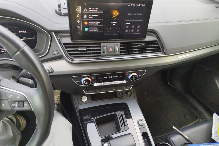 Used Audi Q5L 2022 40T Fashionable and Dynamic Model
