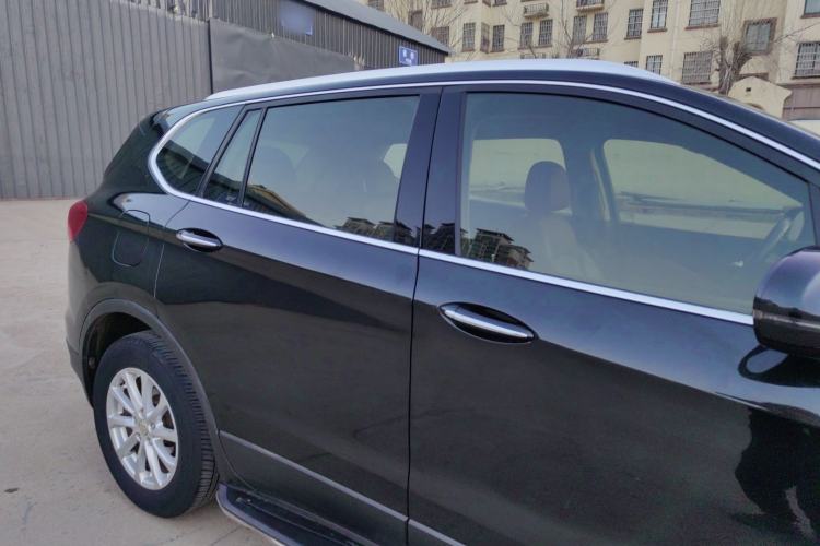 Used Buick Envision 2015 20T Two-Wheel-Drive Elite Model
