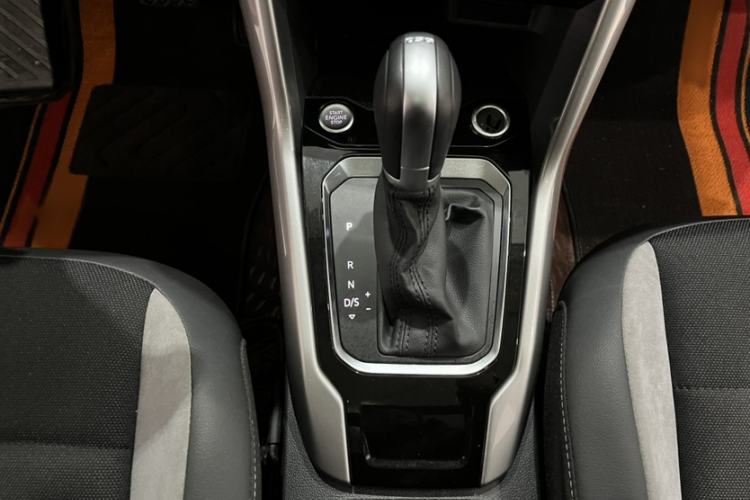 Used Volkswagen T-ROC 2022 280TSI DSG Two-Wheel Drive Elite PLUS
