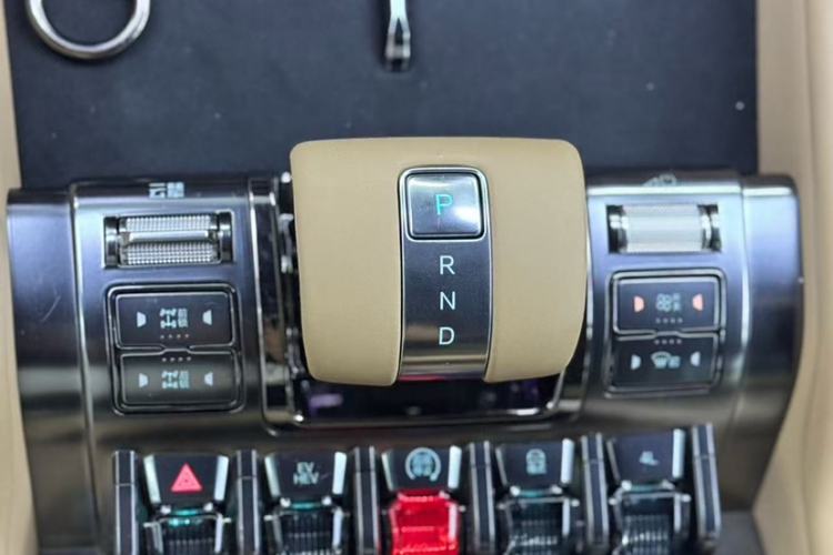 Used  Leopard 8 2025 Smart & Brave Flagship Edition 6 Seats
