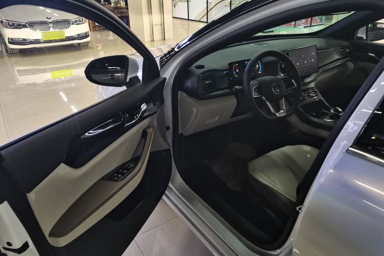 Used BYD Qin PLUS 2023 Champion Edition DM-i 55KM Leading Model
