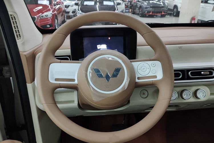 Used Wuling Hongguang MINIEV 2024 3rd Generation 215km Youth Edition
