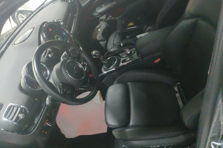 Used  Clubman 2018 2.0T COOPER S Artist
