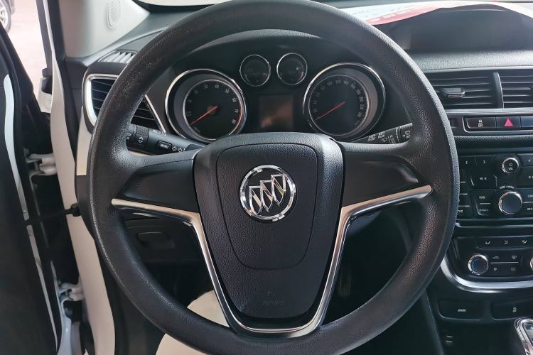 Used Buick Encore 2015 1.4T Automatic Two-Wheel Drive Urban Elite Version
