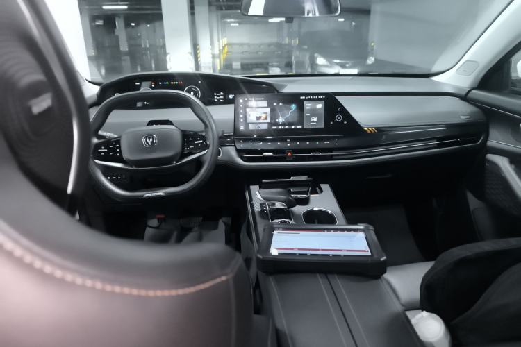 Used Changan UNI-K iDD 2022 Blue Whale iDD 130km 1.5T Prestige Model
