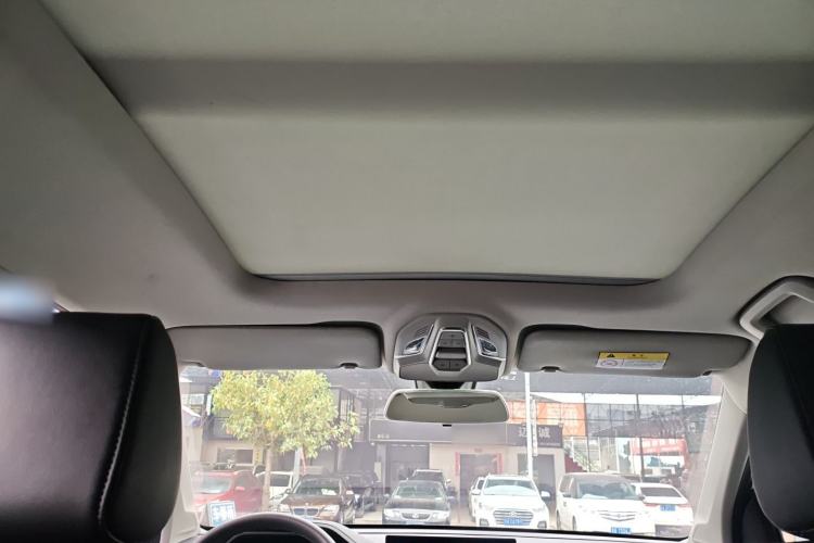 Used Wuling Asta 2022 2.0L DHT Electric-Speed Version