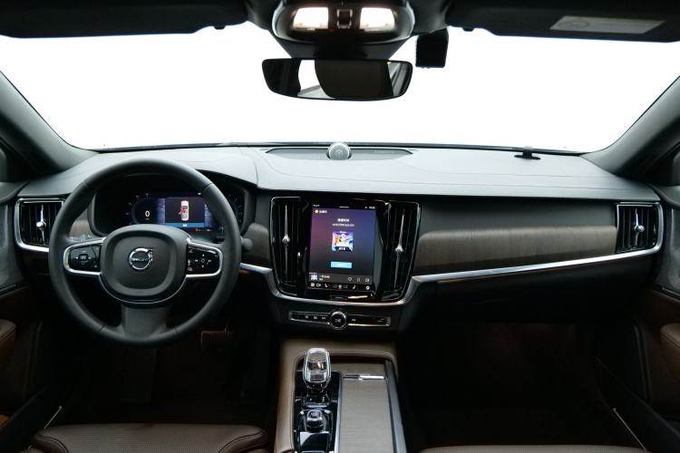 Used Volvo S90 2023 B5 Luxury Smart Edition