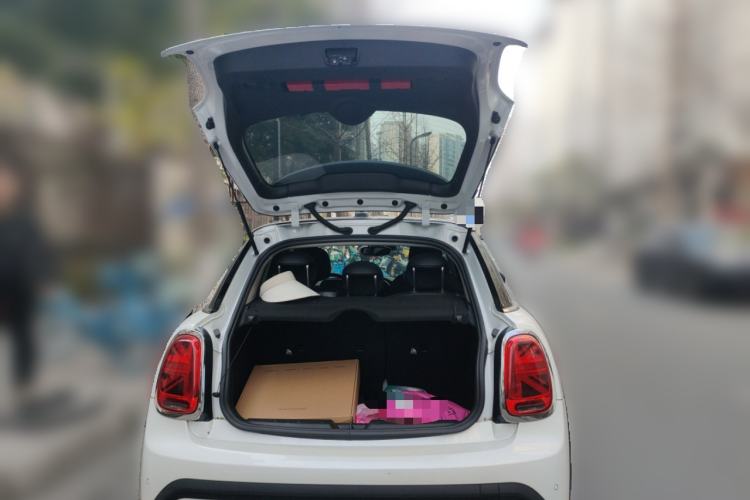 Used  MINI 2023 Updated 1.5T COOPER Artist Five-Door Edition
