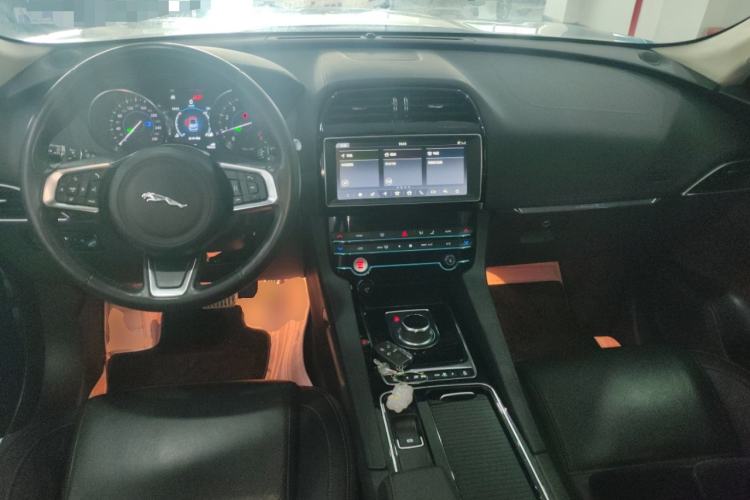 Used Jaguar F-PACE 2019 2.0T Four-Wheel Drive Urban Luxury Edition