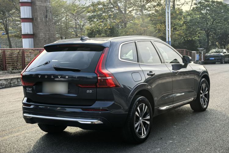 Used Volvo XC60 2023 B5 4x4 Smart Luxury Edition