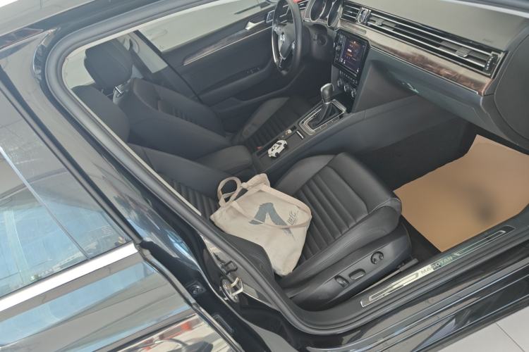 Used Volkswagen Magotan 2019 330TSI DSG Luxury Model China V Standard
