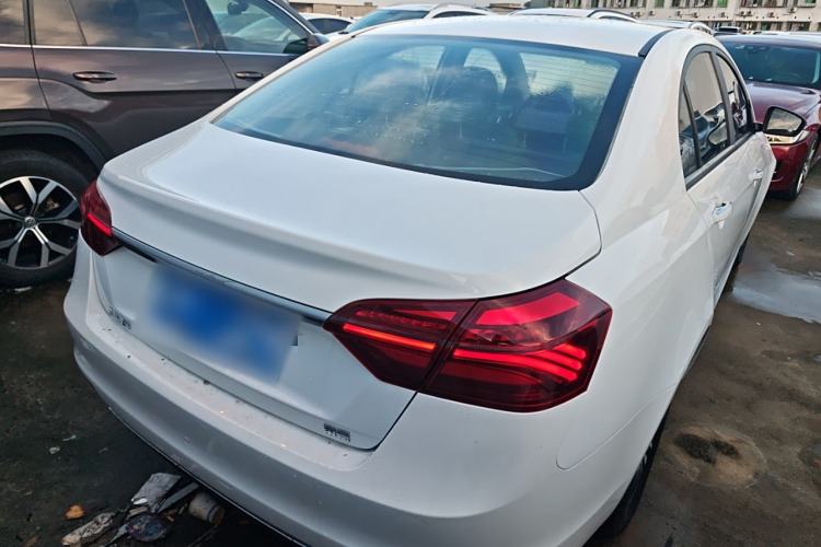 Used Geely Auto Emgrand 2019 Leading Edition 1.5L CVT Luxury Model China VI Standard
