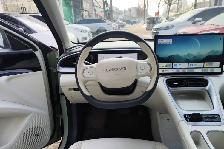 Used  Geome 2025 UP 410km Exploration+ Edition