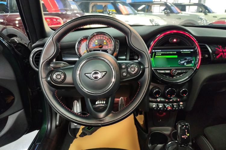 Used  MINI 2018 1.5T COOPER Racing Edition Five-Door Version
