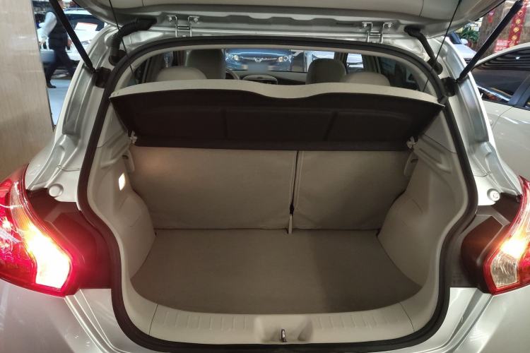 Used Nissan Tiida 2011 1.6L CVT Comfort Model