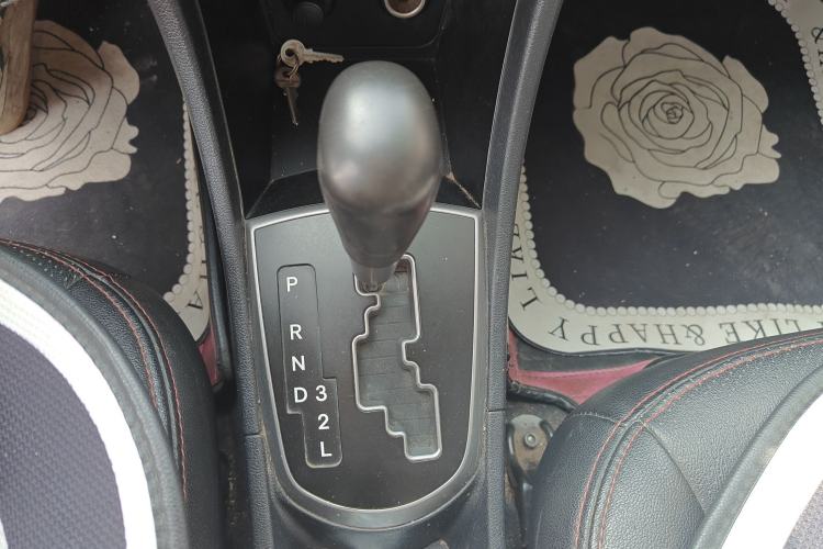 Used Hyundai Verna Ray 2014 1.4L Automatic GLX
