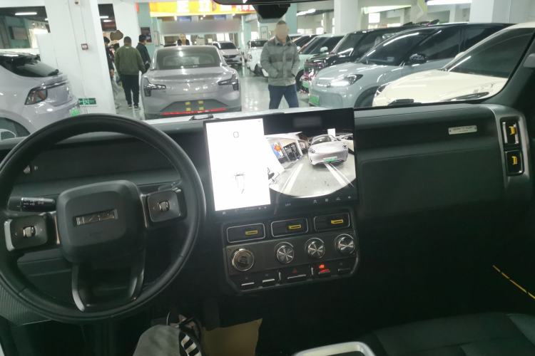 Used  V23 2025 501 Four-Wheel Drive Advanced Version
