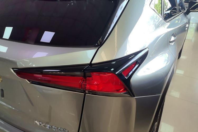 Used Lexus NX 2020 300h Front-Drive FENGSHANG Version China VI Standard