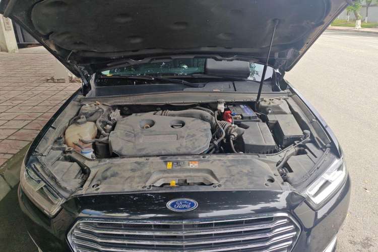 Used Ford Taurus 2015 EcoBoost 245 Luxury Model
