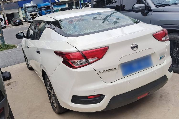 Used Nissan Lannia 2016 1.6L CVT Cool Edition
