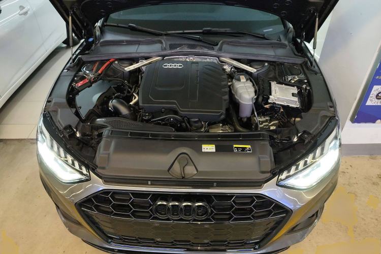 Used Audi A4L 2023 40 TFSI Luxury Dynamic Model
