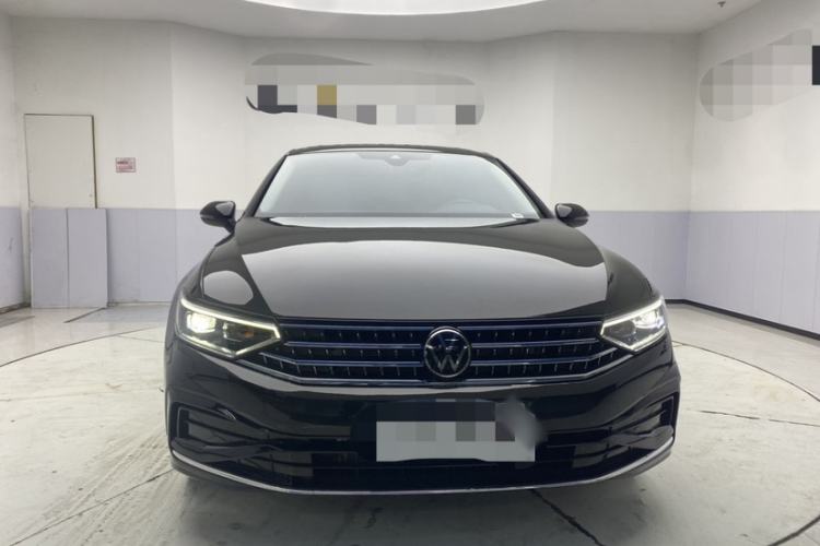 Used Volkswagen Magotan 2026 30 Million Vehicles Selected Model 380TSI DSG Luxury Edition
