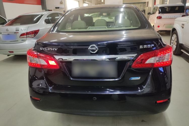 Used Nissan Sylphy 2012 1.6 XL Manual Luxury Edition
