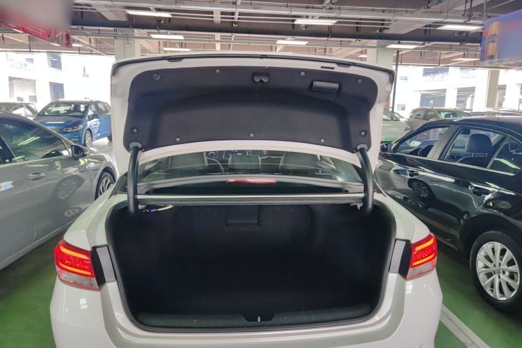 Used Kia K5 2016 1.6T Automatic LUX